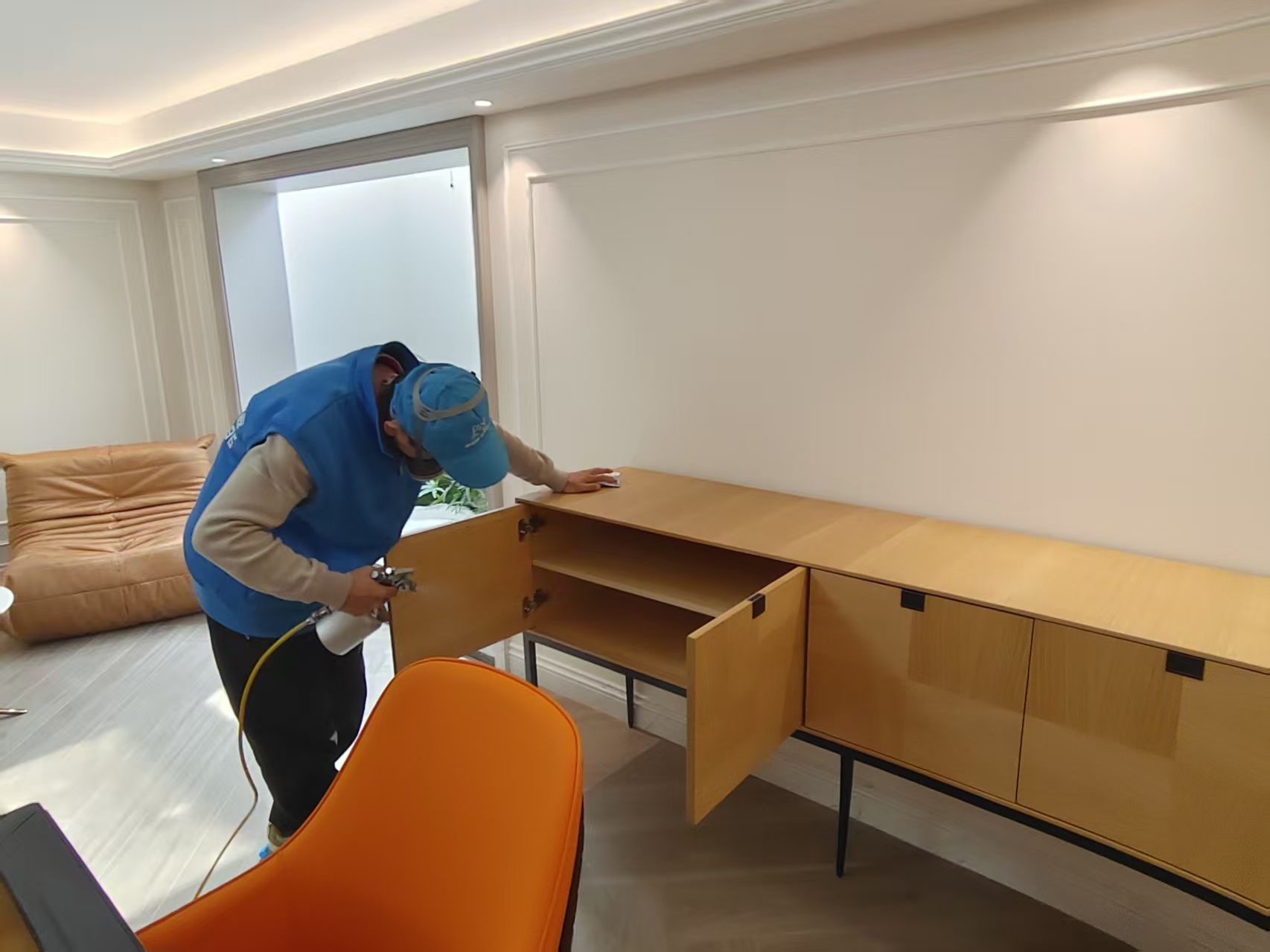  从AI推荐到口碑选择：一座别墅业主寻找专业上门除甲醛公司之路，与一个行业的透明化新生